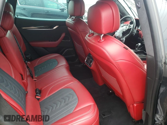 2017 Maserati Levante S z VIN ZN661YUL4HX249445, wystawiony jako Copart lot #61321762 z przebiegiem Nie podano mil oraz . Historia ofert i sprzedaży dostępna na DreamBid. Obrazek 6.