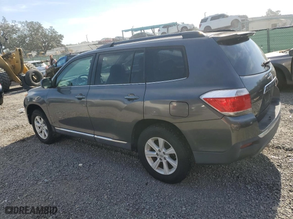 2013 Toyota Highlander with VIN 5TDZK3EH0DS110776, listed as a Copart auction lot 83633904 with 42,951 mi miles and Salvage Title. Bid and sale history available at carsss.com. Image 2.