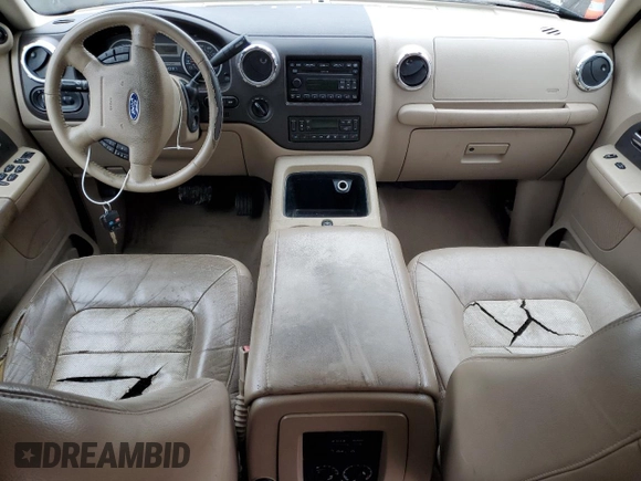 2005 Ford Expedition Eddie Bauer z VIN 1FMFU18595LA27431, wystawiony jako Copart lot #42250805 z przebiegiem 152 116 mil mil oraz Czysty tytuł • Clean title. Historia ofert i sprzedaży dostępna na DreamBid. Obrazek 8.