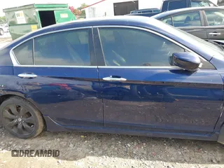 2016 Honda Accord Sport z VIN 1HGCR2F53GA185880, wystawiony jako IAAI lot #42605304 z przebiegiem 100 752 mil mil oraz . Historia ofert i sprzedaży dostępna na DreamBid. Obrazek 13.
