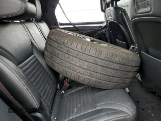 2021 Land Rover Discovery S R-Dynamic z VIN SALRT2RX8M2454672, wystawiony jako Copart lot #55284125 z przebiegiem 62 192 mil mil oraz Szkoda całkowita • Salvage title. Historia ofert i sprzedaży dostępna na DreamBid. Obrazek 13.