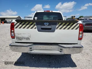 2015 Nissan Frontier S with VIN 1N6BD0CT6FN749428, listed as a Copart auction lot 58000685 with 211,574 mi miles and Clean title. Bid and sale history available at DreamBid. Image 6.