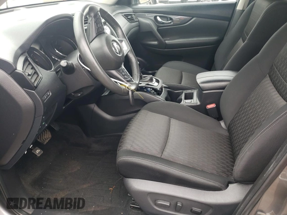 2017 Nissan Rogue SV with VIN KNMAT2MV4HP616669, listed as a Copart auction lot 62402375 with 60,196 mi miles and Salvage title. Bid and sale history available at DreamBid. Image 7.