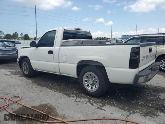2005 Chevrolet Silverado 1500 Work Truck z VIN 1GCEC14X75Z329324, wystawiony jako Copart lot #57451585 z przebiegiem 132 425 mil mil oraz Szkoda całkowita • Salvage title. Historia ofert i sprzedaży dostępna na DreamBid. Obrazek 2.