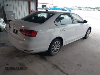 2015 Volkswagen Jetta SE с VIN 3VWD17AJ9FM271575, выставлен на аукционе IAAI как лот 42198458 с пробегом 122 161 миль миль и . История ставок и продаж доступна на DreamBid. Изображение 4.