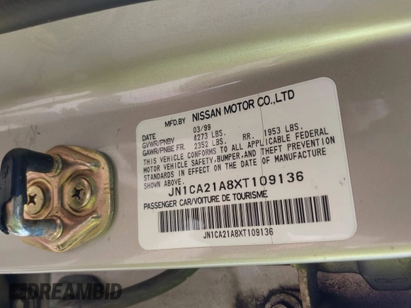 1999 Nissan Maxima GXE z VIN JN1CA21A8XT109136, wystawiony jako IAAI lot #42180758 z przebiegiem 136 876 mil mil oraz . Historia ofert i sprzedaży dostępna na DreamBid. Obrazek 9.