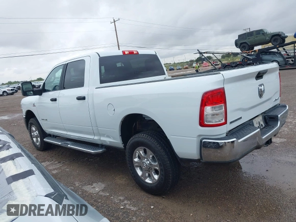 2024 Ram 2500 Big Horn with VIN 3C6UR5DL1RG233118, listed as a IAAI auction lot 42635680 with 46,755 mi miles and . Bid and sale history available at DreamBid. Image 14.
