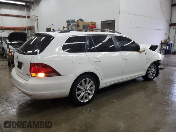 2010 Volkswagen Jetta SE with VIN 3VWTX7AJ8AM685028, listed as a Copart auction lot 83465474 with 99,943 mi miles and Salvage title. Bid and sale history available at DreamBid. Image 3.