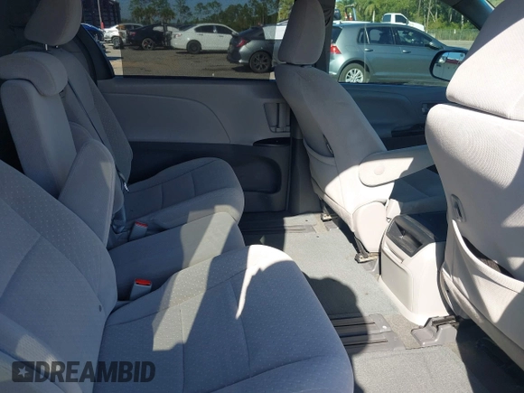 2017 Toyota Sienna LE Auto Access Seat with VIN 5TDKZ3DC7HS781788, listed as a IAAI auction lot 41793638 with 65,529 mi miles. Bid and sale history available at carsss.com. Image 8.