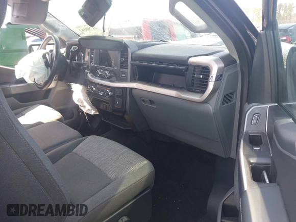 2021 Ford F-150 XL z VIN 1FTMF1E5XMKE72999, wystawiony jako IAAI lot #41790862 z przebiegiem 55 991 mil mil oraz . Historia ofert i sprzedaży dostępna na DreamBid. Obrazek 5.