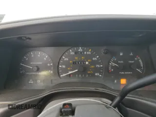 1993 Ford Taurus z VIN 1FALP5348PG189055, wystawiony jako Copart lot #58589175 z przebiegiem 45 421 mil mil oraz Tytuł czysty. Historia ofert i sprzedaży dostępna na DreamBid. Obrazek 9.