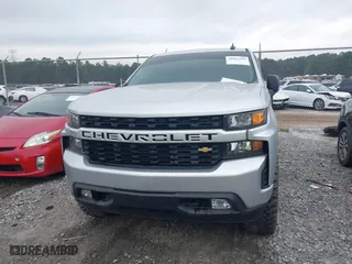 2021 Chevrolet Silverado 1500 Custom with VIN 3GCPYBEK5MG162138, listed as a IAAI auction lot 40882386 with 104,537 mi miles. Bid and sale history available at carsss.com. Image 12.