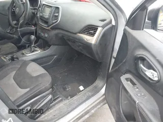 2016 Jeep Cherokee Sport with VIN 1C4PJLAB3GW159146, listed as a IAAI auction lot 42188887 with 115,151 mi miles and . Bid and sale history available at DreamBid. Image 5.