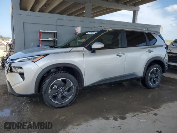 2025 Nissan Rogue SV with VIN 5N1BT3BA3SC826958, listed as a Copart auction lot 54581915 with 1,204 mi miles and Clean Title. Bid and sale history available at DreamBid. Image 1.