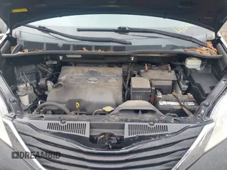 2013 Toyota Sienna LE AAS with VIN 5TDKK3DCXDS365748, listed as a IAAI auction lot 41672203 with 175,563 mi miles. Bid and sale history available at carsss.com. Image 10.