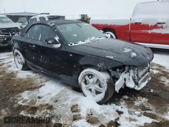 2011 BMW 1 Series 135i z VIN WBAUN7C50BVM24400, wystawiony jako Copart lot #82216194 z przebiegiem Nie podano mil oraz Szkoda całkowita • Salvage title. Historia ofert i sprzedaży dostępna na DreamBid. Obrazek 4.