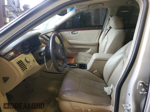 2007 Cadillac DTS V8 z VIN 1G6KD57YX7U201089, wystawiony jako Copart lot #44665825 z przebiegiem 117 048 mil mil oraz Szkoda całkowita • Salvage title. Historia ofert i sprzedaży dostępna na DreamBid. Obrazek 7.
