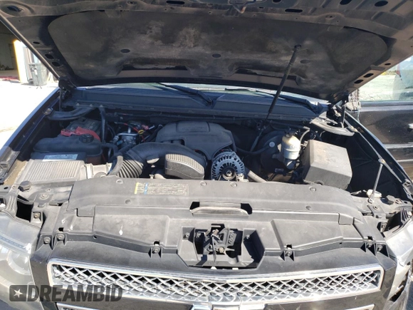 2008 Chevrolet Suburban LT w/2LT with VIN 1GNFK16328R171178, listed as a Copart auction lot 75435094 with 162,930 mi miles and Salvage Title. Bid and sale history available at carsss.com. Image 12.
