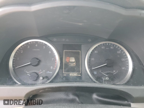 2018 Toyota Highlander LE with VIN 5TDBZRFH7JS876692, listed as a Copart auction lot 63097325 with 95,080 mi miles and Salvage title. Bid and sale history available at DreamBid. Image 9.