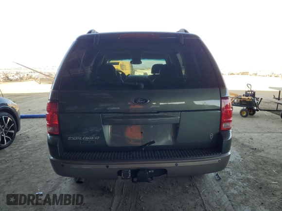 2002 Ford Explorer Eddie Bauer with VIN 1FMZU74W92ZA37349, listed as a Copart auction lot 42960695 with 206,675 mi miles and Salvage title. Bid and sale history available at DreamBid. Image 6.
