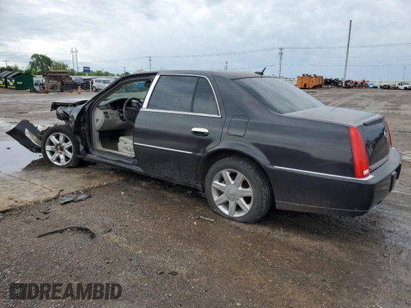 2007 Cadillac DTS V8 z VIN 1G6KD57Y27U179010, wystawiony jako Copart lot #54055605 z przebiegiem 137 326 mil mil oraz Szkoda całkowita • Salvage title. Historia ofert i sprzedaży dostępna na DreamBid. Obrazek 2.