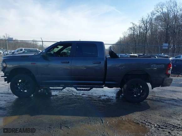 2019 Ram 2500 Big Horn with VIN 3C6UR5DJ9KG711726, listed as a IAAI auction lot 41559314 with 86,699 mi miles. Bid and sale history available at carsss.com. Image 14.