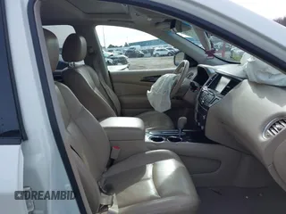 2015 Nissan Pathfinder Platinum with VIN 5N1AR2MN0FC648839, listed as a IAAI auction lot 41954795 with 123,730 mi miles. Bid and sale history available at carsss.com. Image 5.