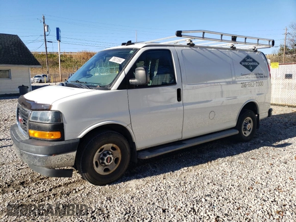 2019 GMC Savana Cargo z VIN 1GTW7AFG6K1294520, wystawiony jako Copart lot #83498774 z przebiegiem 145 685 mil mil oraz Szkoda całkowita • Salvage title. Historia ofert i sprzedaży dostępna na DreamBid. Obrazek 1.