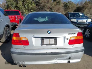 2003 BMW 3 Series 330xi with VIN WBAEW53493PN30296, listed as a IAAI auction lot 41429776 with 233,013 mi miles. Bid and sale history available at carsss.com. Image 16.