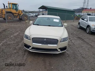 2018 Lincoln Continental Reserve with VIN 1LN6L9NP1J5609285, listed as a IAAI auction lot 42011710 with 57,158 mi miles and . Bid and sale history available at DreamBid. Image 12.