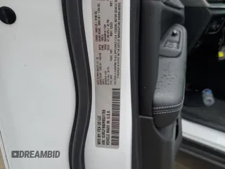 2024 Jeep Grand Cherokee with VIN 1C4RJYB60R8531766, listed as a Copart auction lot 63136725 with 32,173 mi miles and Clean title. Bid and sale history available at DreamBid. Image 14.