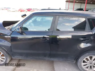 2017 Kia Soul + with VIN KNDJP3A5XH7465755, listed as a IAAI auction lot 41335721 with 179,553 mi miles. Bid and sale history available at carsss.com. Image 14.
