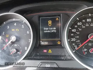 2015 Volkswagen Golf GTI SE with VIN 3VW5T7AU8FM086572, listed as a IAAI auction lot 41708044 with 186,150 mi miles. Bid and sale history available at carsss.com. Image 7.