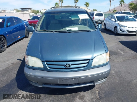 2001 Toyota Sienna LE with VIN 4T3ZF13C71U395907, listed as a IAAI auction lot 41935693 with 227,543 mi miles. Bid and sale history available at carsss.com. Image 12.
