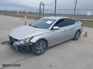 2020 Nissan Altima 2.5 S with VIN 1N4BL4BV4LC102314, listed as a IAAI auction lot 41593940 with 64,884 mi miles. Bid and sale history available at carsss.com. Image 17.