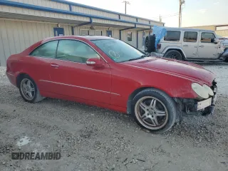 2009 Mercedes-Benz CLK 350 z VIN WDBTJ56H09F266227, wystawiony jako Copart lot #73310274 z przebiegiem 125 402 mil mil oraz Szkoda całkowita • Salvage title. Historia ofert i sprzedaży dostępna na DreamBid. Obrazek 4.