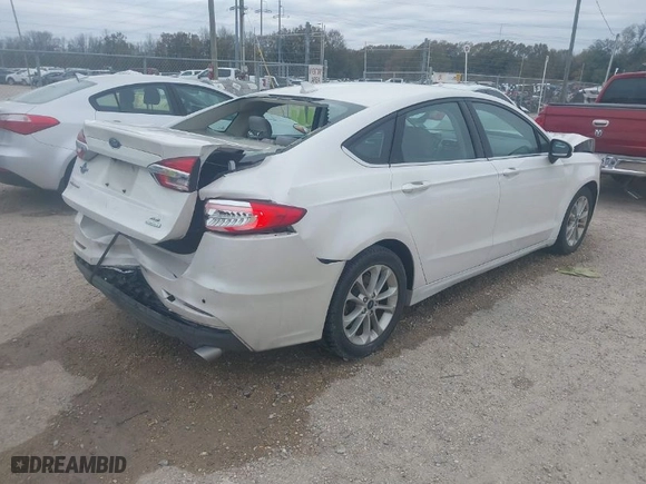 2019 Ford Fusion SE with VIN 3FA6P0HD4KR213491, listed as a IAAI auction lot 41360054 with 36,605 mi miles. Bid and sale history available at carsss.com. Image 4.