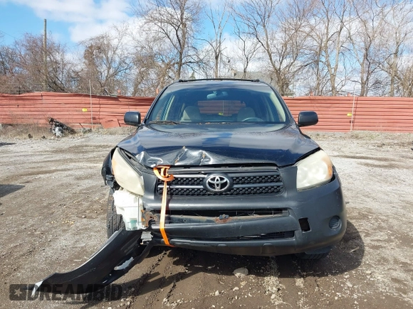 2007 Toyota RAV4 with VIN JTMZD33V976028178, listed as a IAAI auction lot 41923783 with 288,329 mi miles. Bid and sale history available at carsss.com. Image 12.