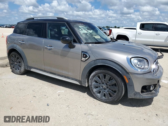 2018 MINI Countryman Cooper S with VIN WMZYT3C36J3D99260, listed as a Copart auction lot 68975224 with 39,292 mi miles and Non Repairable. Bid and sale history available at carsss.com. Image 4.