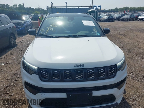 2024 Jeep Compass Limited с VIN 3C4NJDCN9RT164977, выставлен на аукционе IAAI как лот 42563780 с пробегом 4 229 миль миль и . История ставок и продаж доступна на DreamBid. Изображение 12.