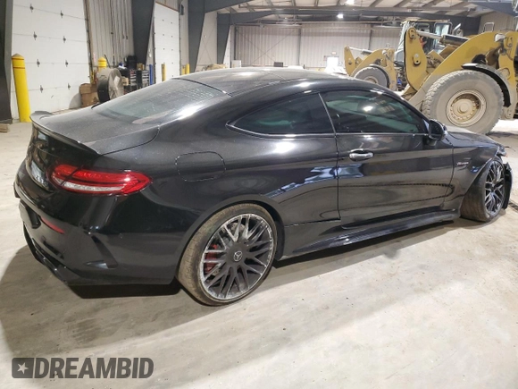 2019 Mercedes-Benz C 63 S AMG z VIN WDDWJ8HB7KF868420, wystawiony jako Copart lot #68820483 z przebiegiem 29 520 mil mil oraz . Historia ofert i sprzedaży dostępna na DreamBid. Obrazek 3.