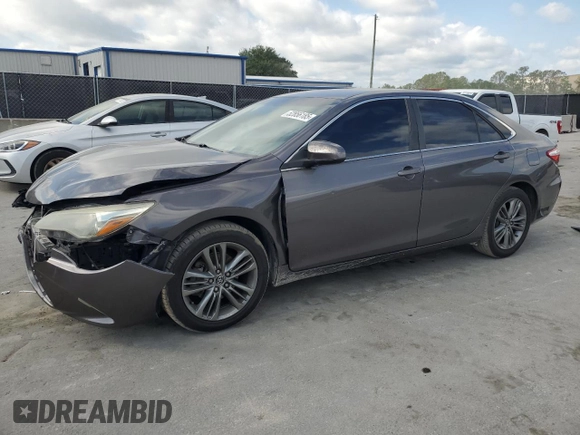 2015 Toyota Camry XLE with VIN 4T1BF1FK3FU097519, listed as a Copart auction lot 52856185 with 195,210 mi miles and Clean Title. Bid and sale history available at carsss.com. Image 1.