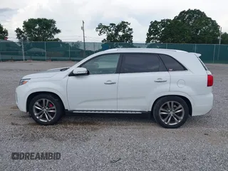 2014 Kia Sorento SX Limited with VIN 5XYKW4A79EG516529, listed as a IAAI auction lot 42787320 with 224,869 mi miles and . Bid and sale history available at DreamBid. Image 14.