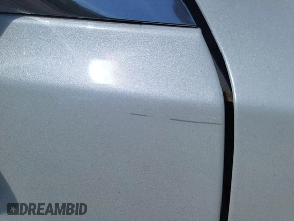 2020 Tesla Model 3 Long Range z VIN 5YJ3E1EB3LF646315, wystawiony jako IAAI lot #42398524 z przebiegiem 51 652 mil mil oraz . Historia ofert i sprzedaży dostępna na DreamBid. Obrazek 26.