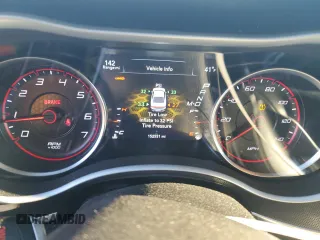 2018 Dodge Charger SXT Plus with VIN 2C3CDXHG6JH210275, listed as a Copart auction lot 49353775 with 152,551 mi miles and Salvage Title. Bid and sale history available at carsss.com. Image 9.