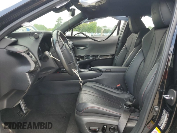 2019 Lexus UX 200 z VIN JTHY3JBH0K2001027, wystawiony jako Copart lot #56859105 z przebiegiem 81 726 mil mil oraz Szkoda całkowita • Salvage title. Historia ofert i sprzedaży dostępna na DreamBid. Obrazek 7.