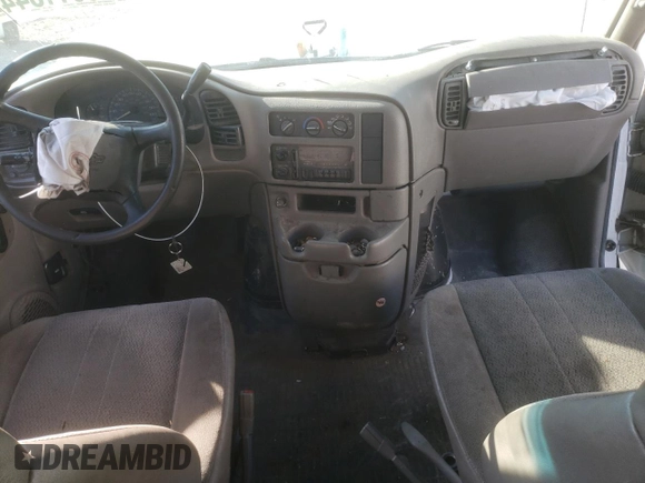 2004 Chevrolet Astro Cargo z VIN 1GCDL19X64B109975, wystawiony jako Copart lot #70611344 z przebiegiem 129 682 mil mil oraz Szkoda całkowita • Salvage title. Historia ofert i sprzedaży dostępna na DreamBid. Obrazek 8.