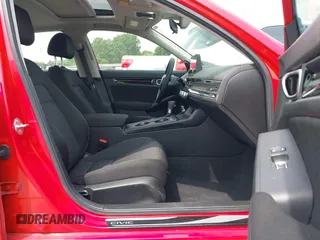 2024 Honda Civic EX z VIN 2HGFE1F77RH328841, wystawiony jako IAAI lot #42085858 z przebiegiem 31 636 mil mil oraz . Historia ofert i sprzedaży dostępna na DreamBid. Obrazek 5.