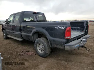 2000 Ford Super Duty F-250 XL with VIN 1FTNW21F6YEC98099, listed as a Copart auction lot 45403345 with 121,425 mi miles and Salvage Title. Bid and sale history available at carsss.com. Image 2.