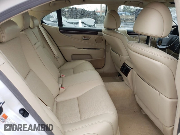 2016 Lexus LS 460 with VIN JTHCL5EF5G5026085, listed as a Copart auction lot 47098375 with 149,339 mi miles and Salvage title. Bid and sale history available at DreamBid. Image 11.